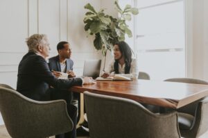 Read more about the article Why Business Owners Should Separate Business Growth from Personal Wealth